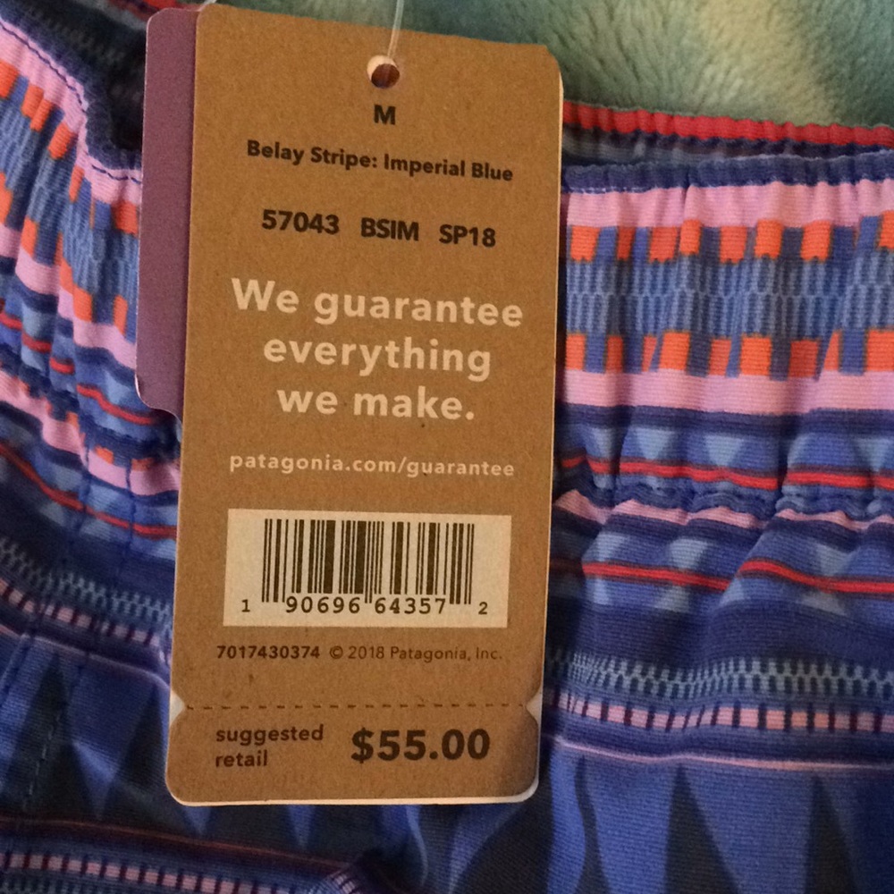 🔥Sale🔥Patagonia Barely Baggies Shorts - Picture 3 of 5